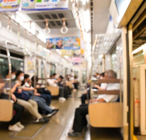 電車内のイメージ
