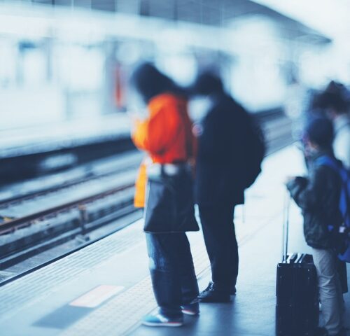 「臭いのがつらい！」においに敏感な私が毎日の通勤で感じるストレスの正体【体験談】