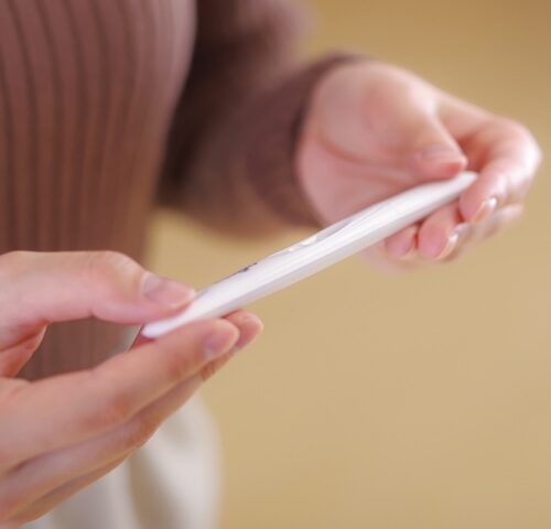 「まさか妊娠するなんて…」避妊中の私に起きた想定外の奇跡と体のSOS【体験談】